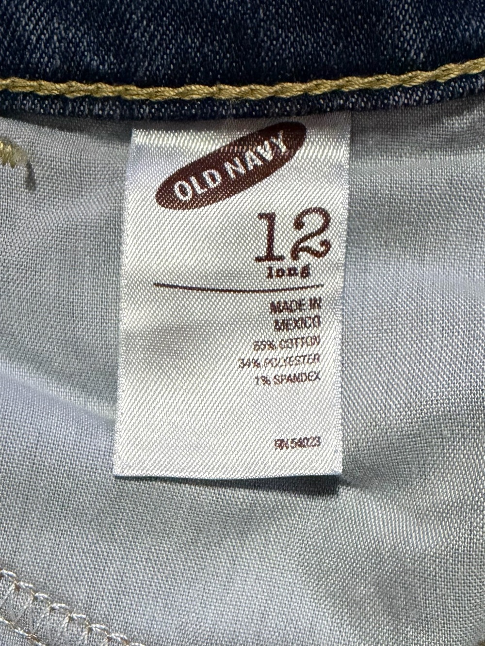 Old Navy The Flirt Bootcut Jeans Size 12 Long Medium Wash Stretch 33 Inseam - Picture 7 of 8